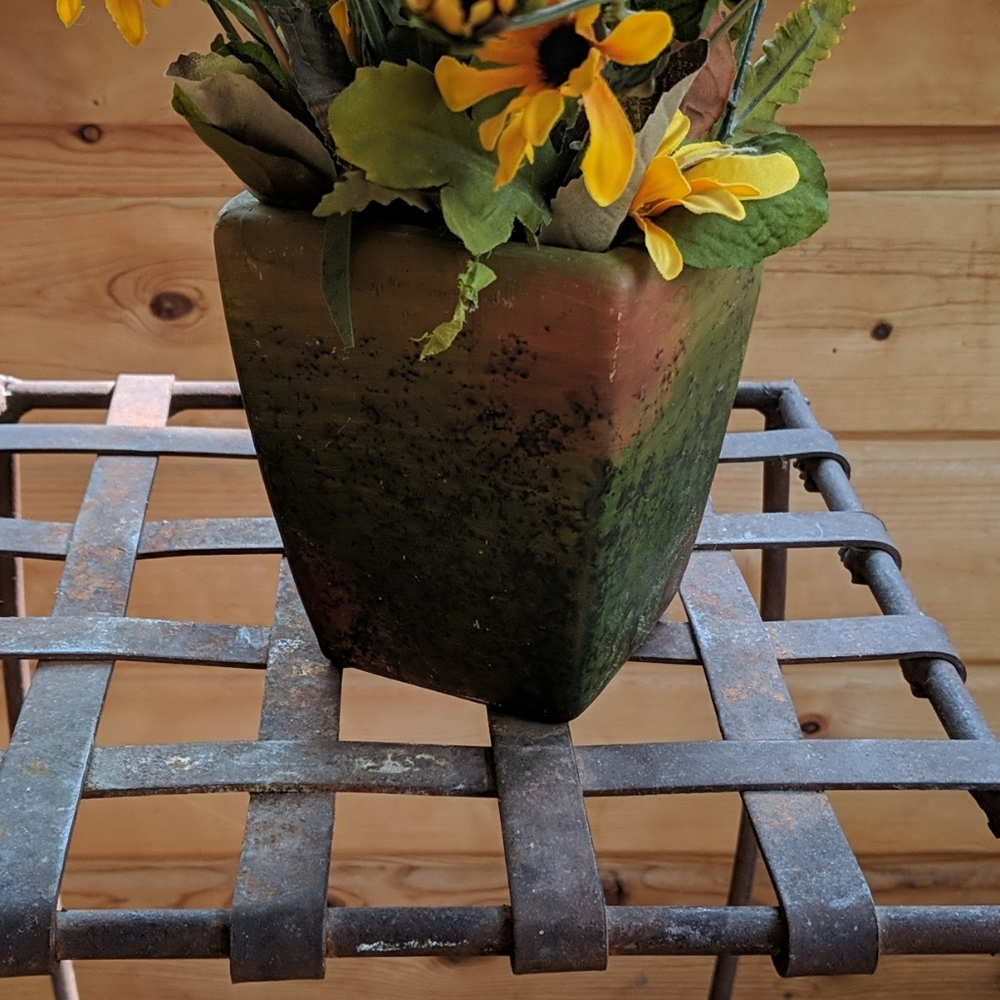 Sunflower floral arrangement - Picture 6 of 8